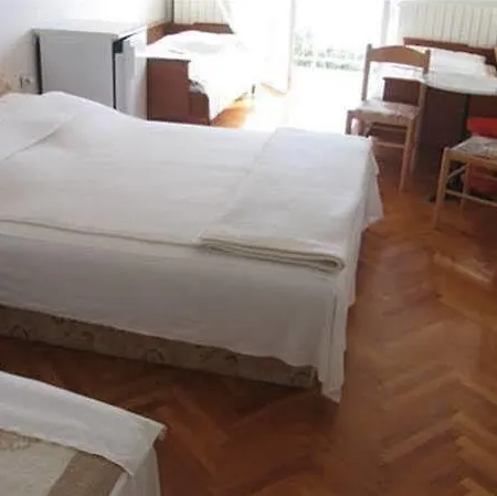 Privathaus Marija Affittacamere 2*
